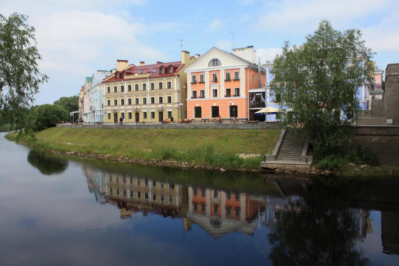 Golden Embankment Hotel Pszkov Kültér fotó